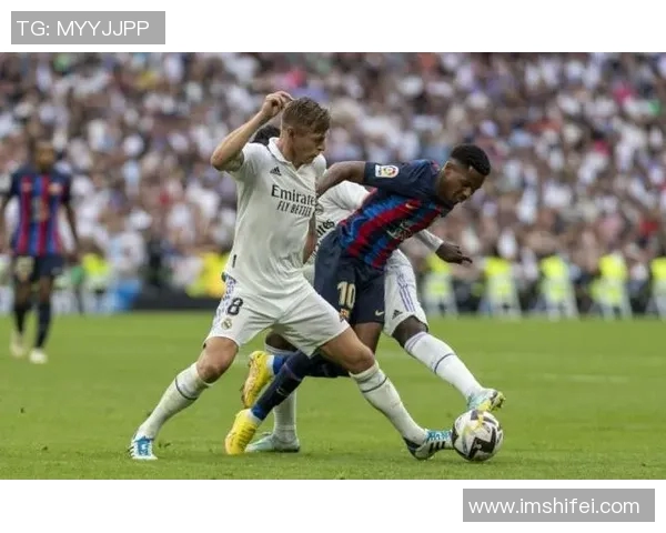 2014年巴萨与皇马经典对决回顾激情四溢的西班牙国家德比之战